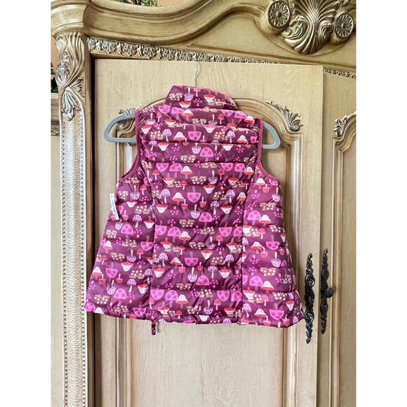 Amazon Essentials Girls Lightweight Water-Resistant Packable Puffer - Picture 4 of 10